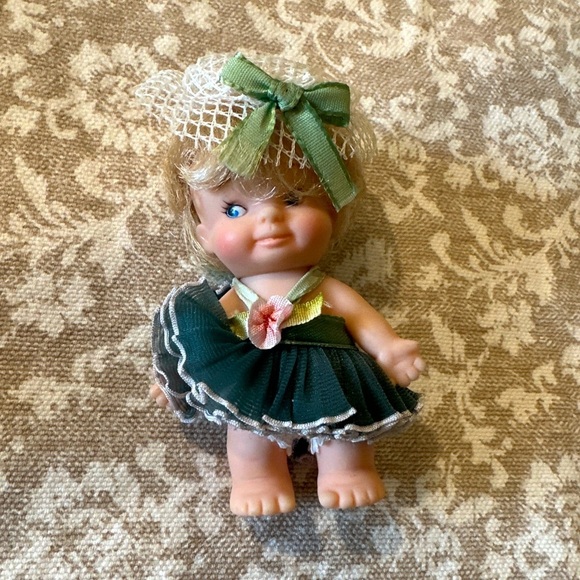 Vintage 1966 Mini Doll ‘Pee Wee’ Pocket Size with original box, removable hat - Picture 5 of 16